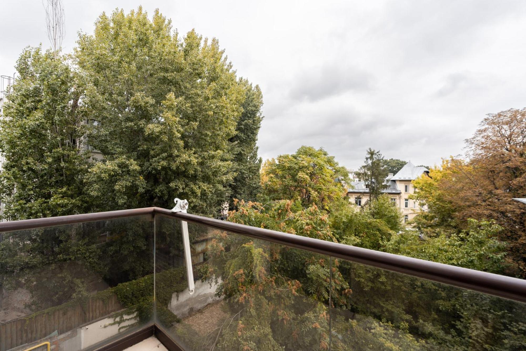Lazynest - Modern Apartment With Parking & Balcony Bucharest Exterior photo